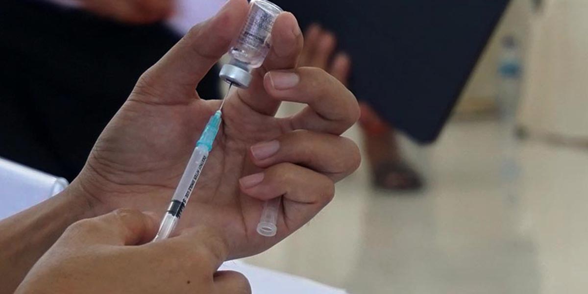 jadi-tuan-rumah-pon-pada-akhirnya-warga-mimika-harus-vaksin-juga